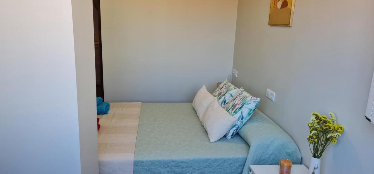 Estudio Centrico Con Terraza Xinzo de Limia Ngoại thất bức ảnh