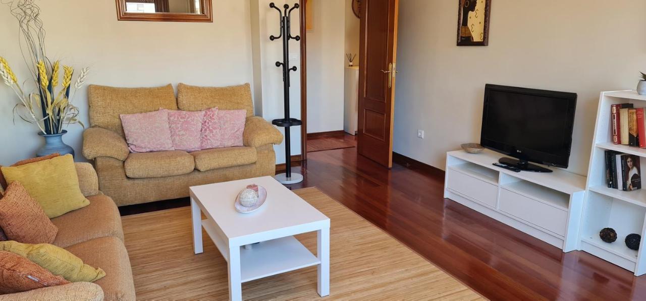 Estudio Centrico Con Terraza Xinzo de Limia Ngoại thất bức ảnh