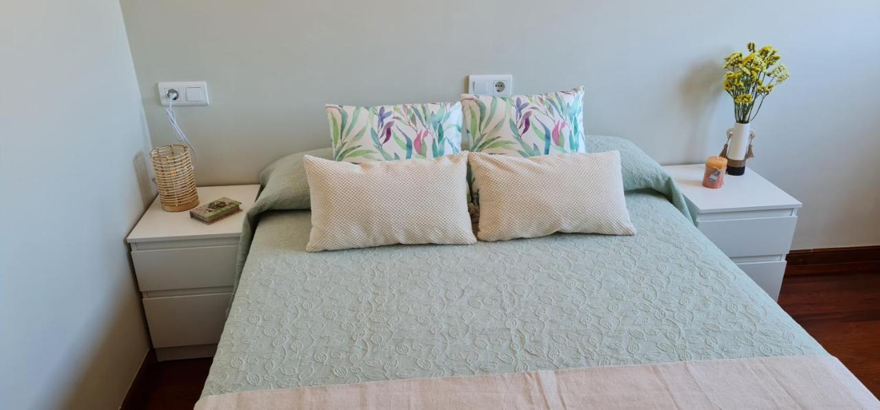 Estudio Centrico Con Terraza Xinzo de Limia Ngoại thất bức ảnh