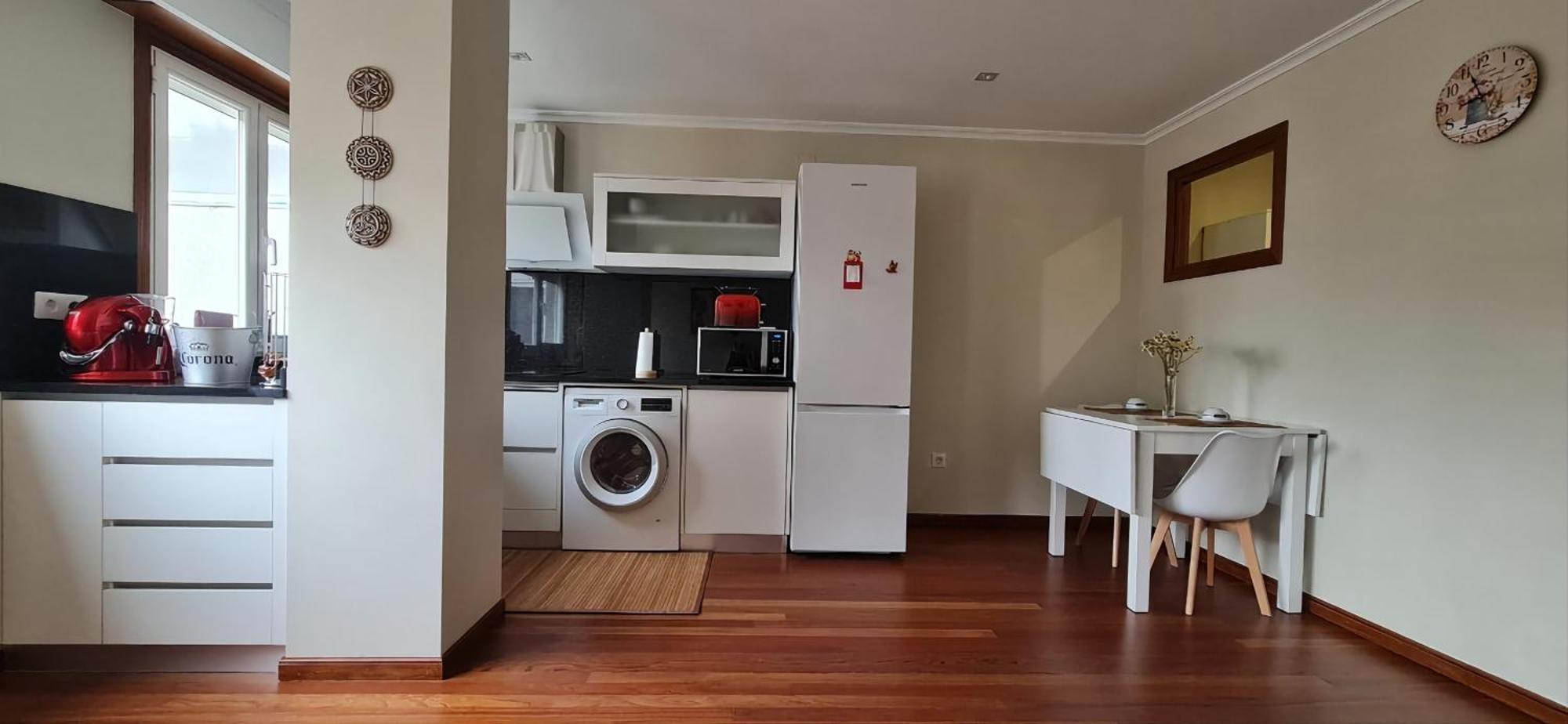 Estudio Centrico Con Terraza Xinzo de Limia Ngoại thất bức ảnh